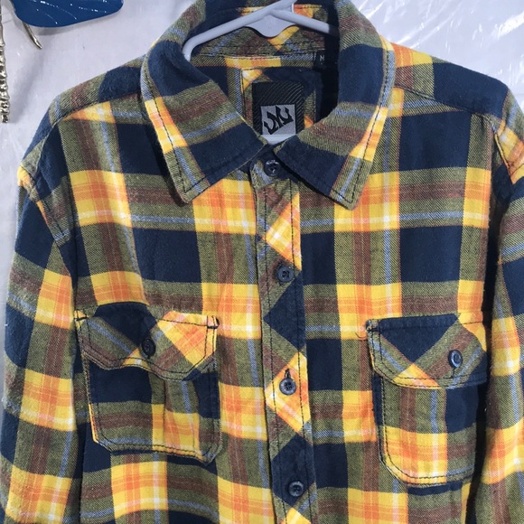 Upcycled girls flannel - Picture 5 of 5